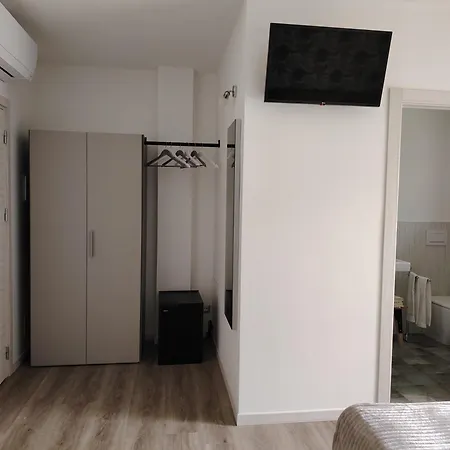 El Rocol 3* גארדה