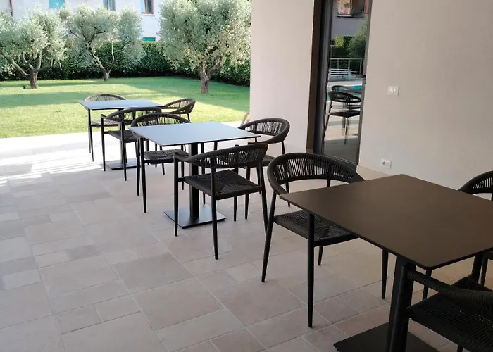 El Rocol Couette-café Garde